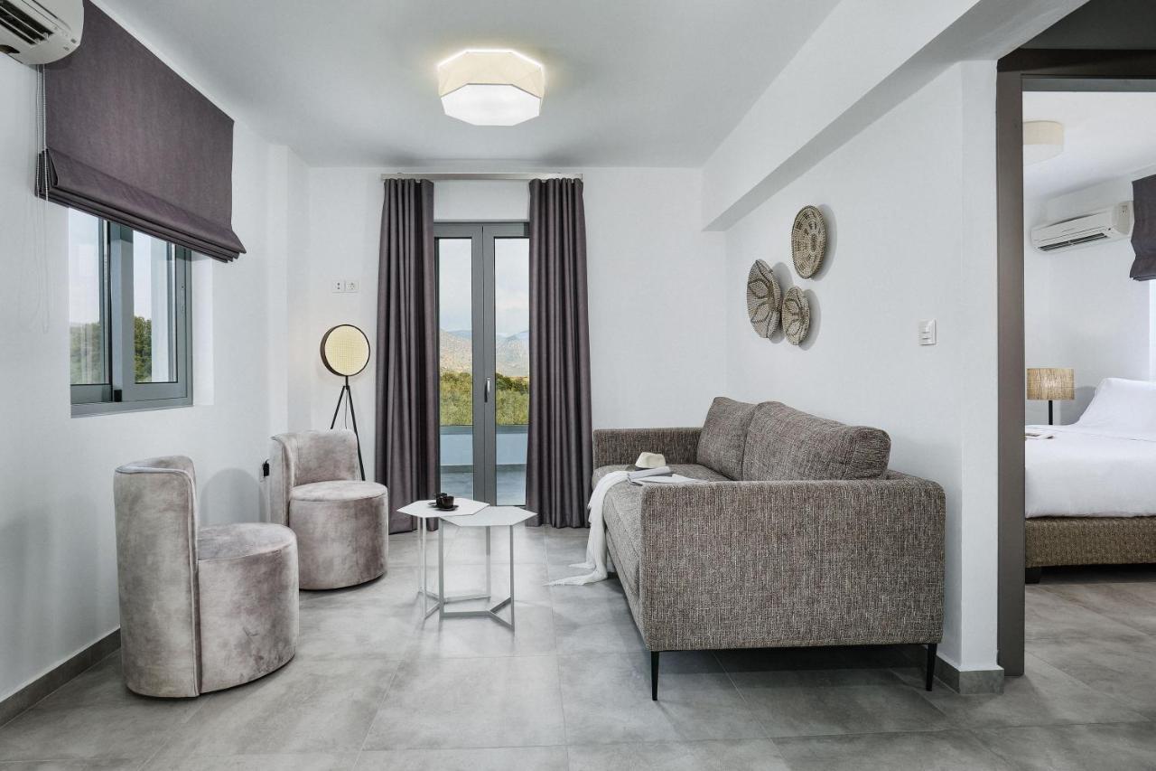 Quattro Suites Monemvasia Extérieur photo